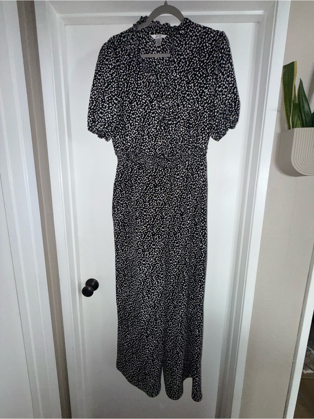 Black and White Printed jumpsuit with Puff Sleeves
